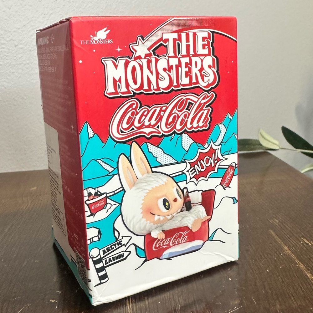 The Monsters & Coca-Cola Labubu
Blind Box POP MART new in box coke labubu